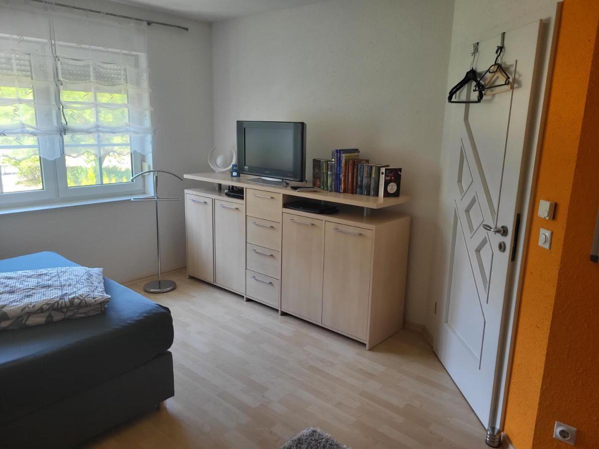 Gaestezimmer Im Bewohnten Efh Mit Pool Und Garten Ziltendorf Kültér fotó